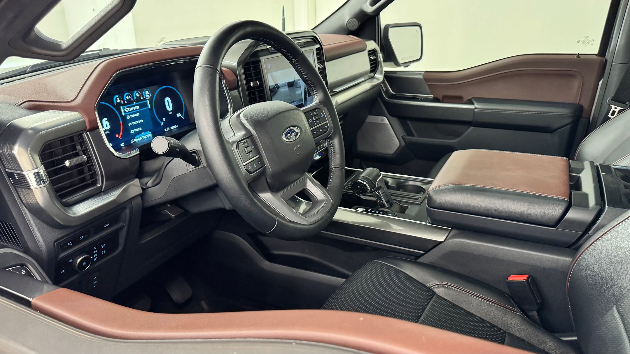2023 Ford F-150 Lariat photo 4