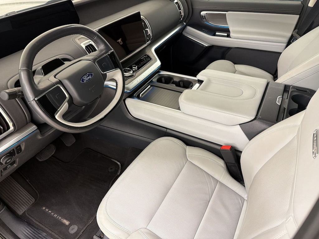 Certified 2025 Ford Expedition Platinum SUV