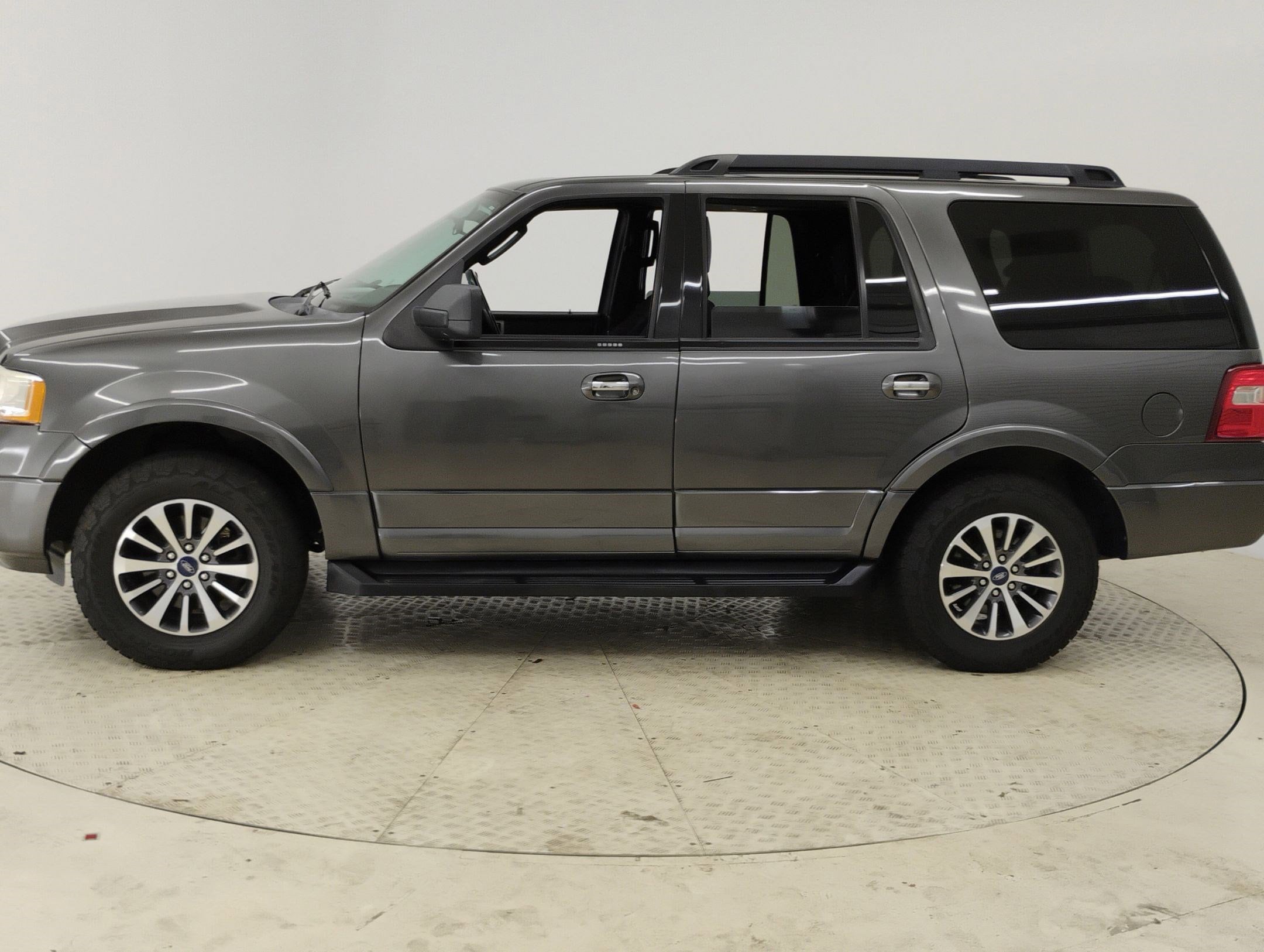 Used 2017 Ford Expedition XLT with VIN 1FMJU1JT3HEA14380 for sale in Fort Mill, SC