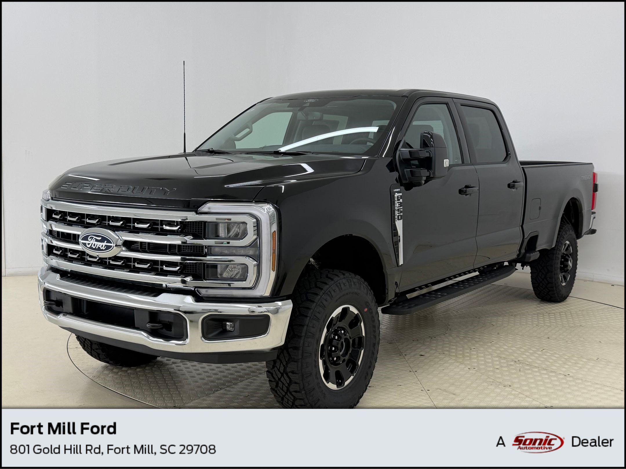 2027 Ford F-350 LARIAT Truck Crew Cab