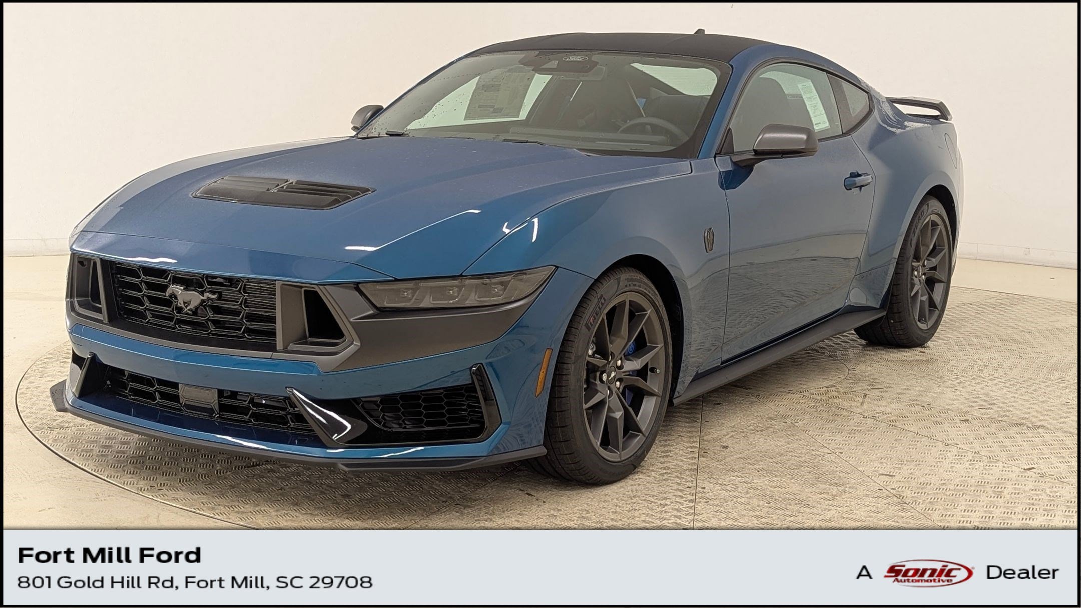 2026 Ford Mustang Dark Horse's photo