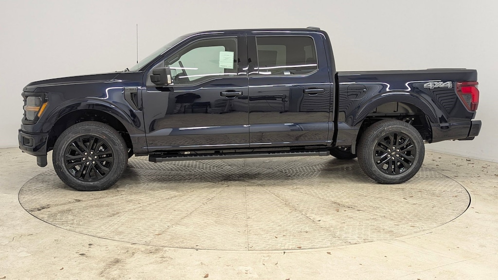 New 2025 Ford F-150 XLT Truck SuperCrew Cab