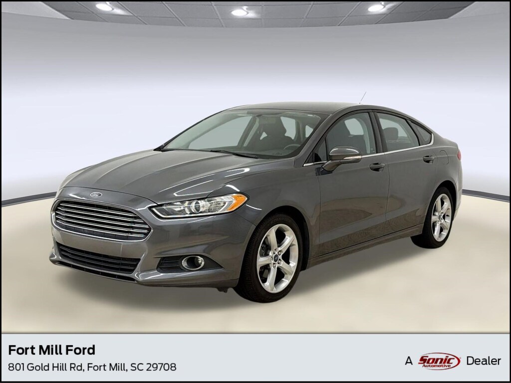 Used 2016 Ford Fusion SE Sedan