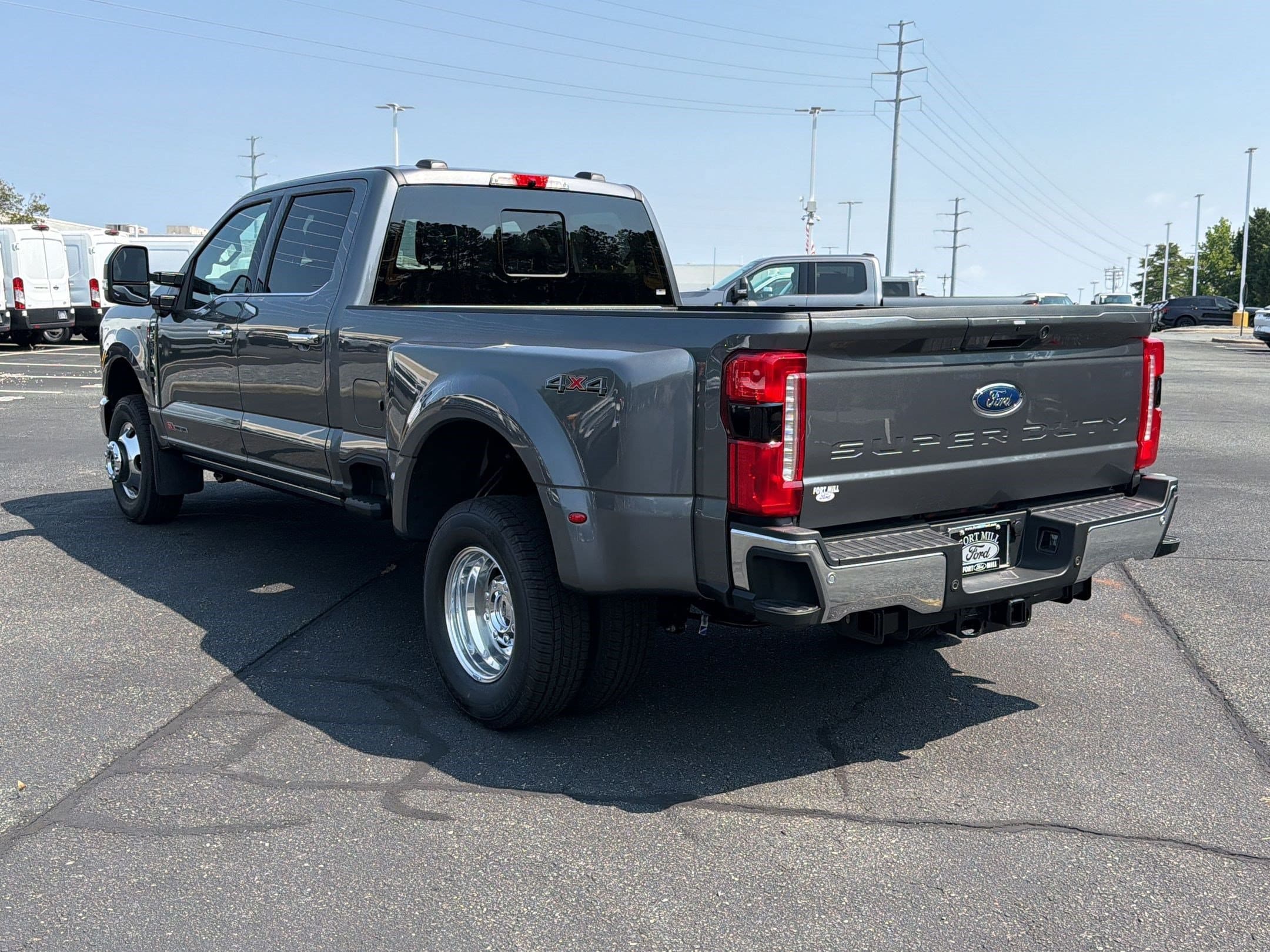F-350 LARIAT Truck Crew Cab