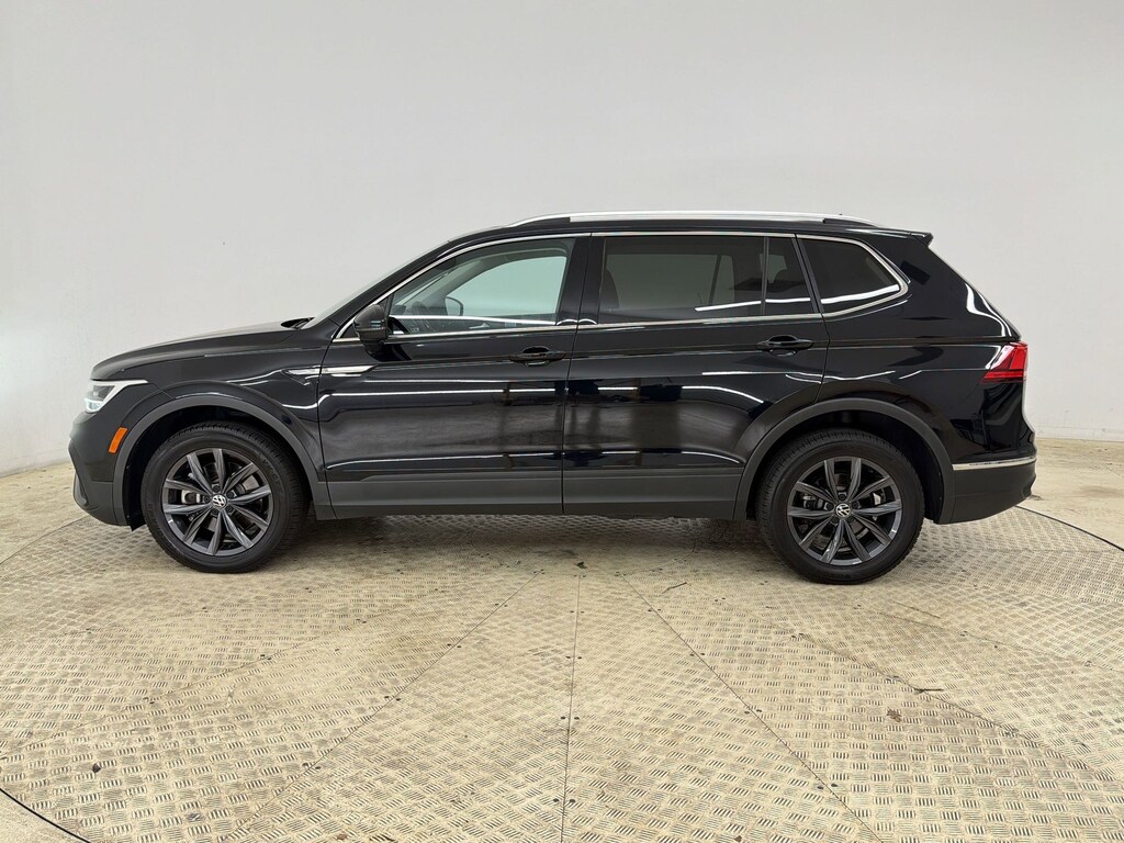 Certified 2022 Volkswagen Tiguan SE SUV