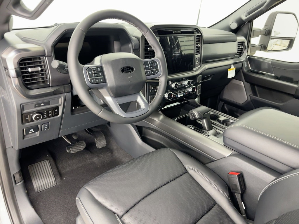 New 2025 Ford F-150 LARIAT Truck SuperCrew Cab