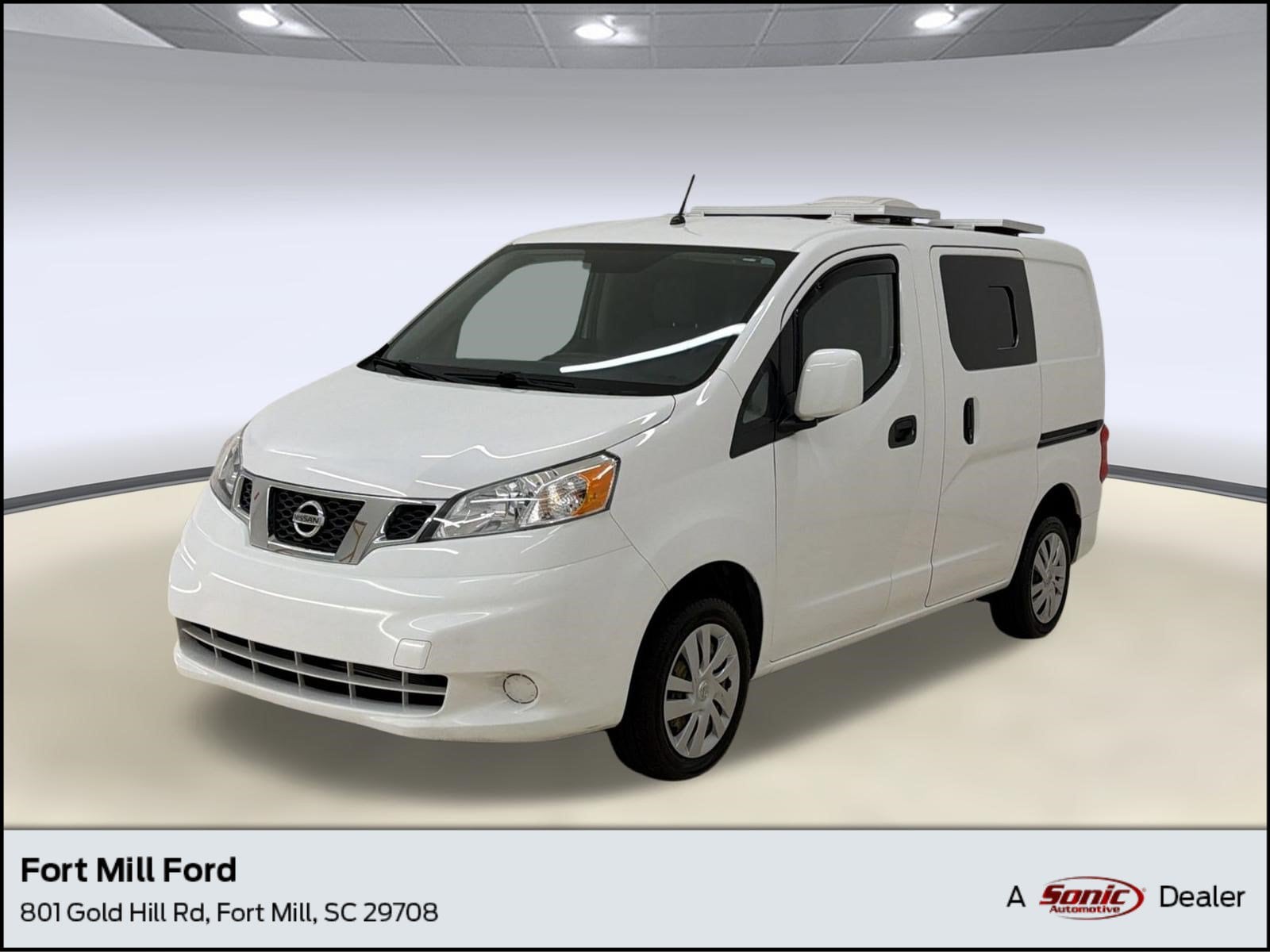 2019 Nissan NV200 SV's photo