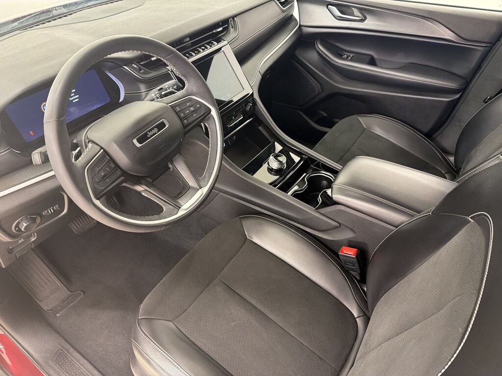 Used 2023 Jeep Grand Cherokee Altitude SUV