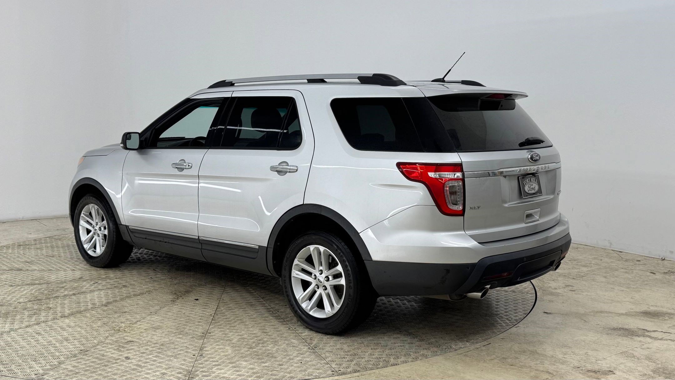 2014 Ford Explorer XLT photo 3