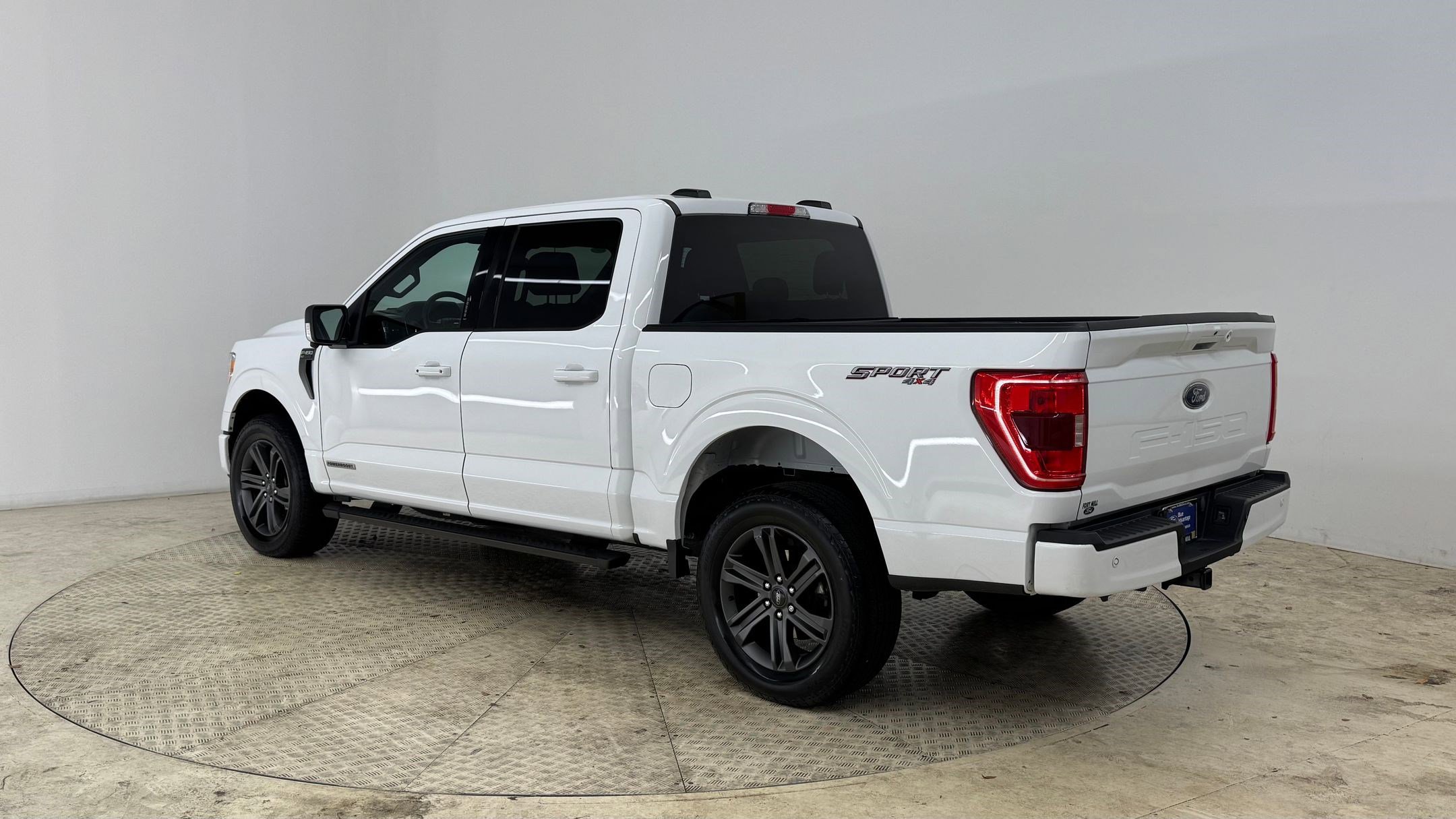2023 Ford F-150 XLT photo 3