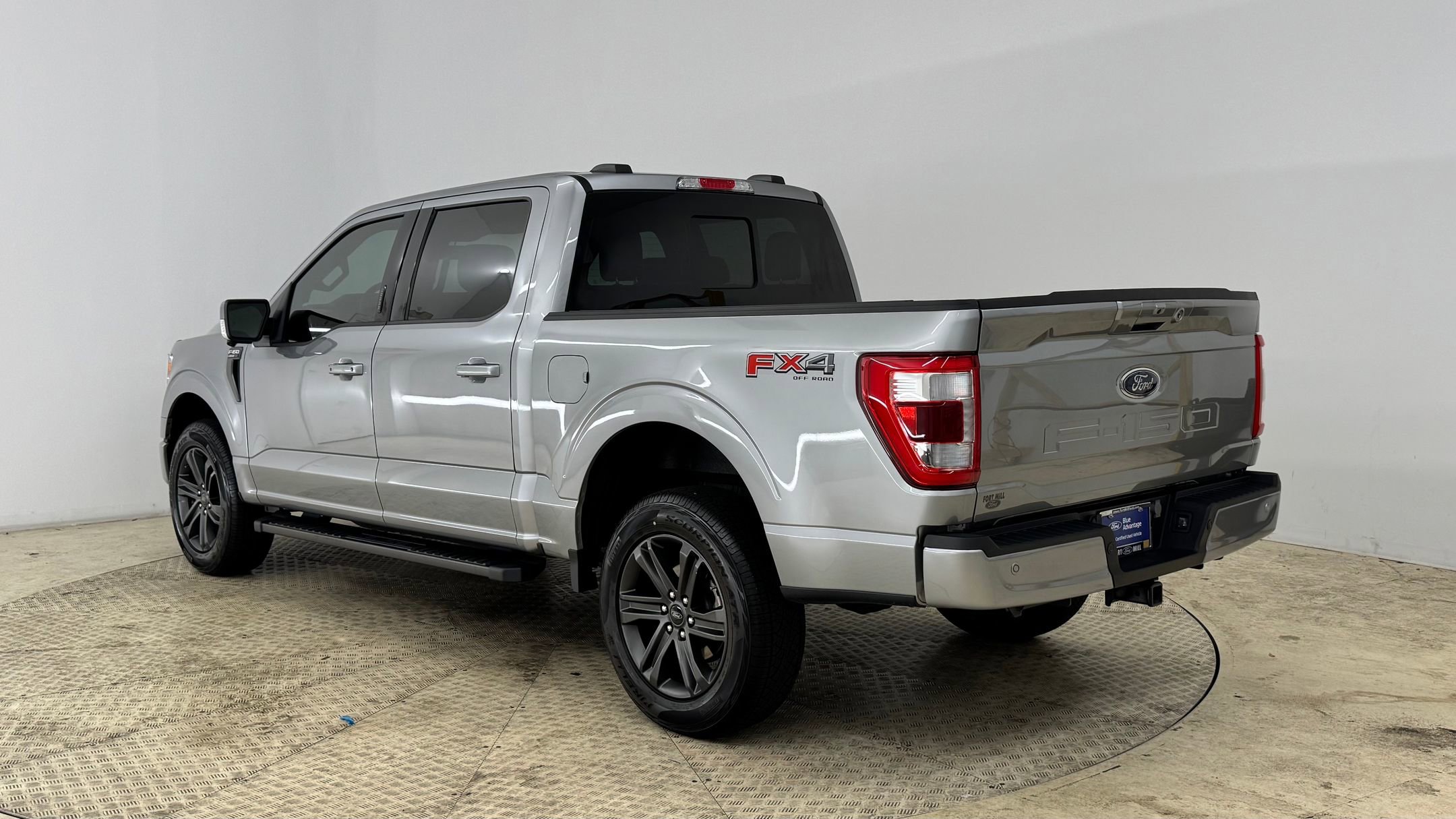 2023 Ford F-150 Lariat photo 3