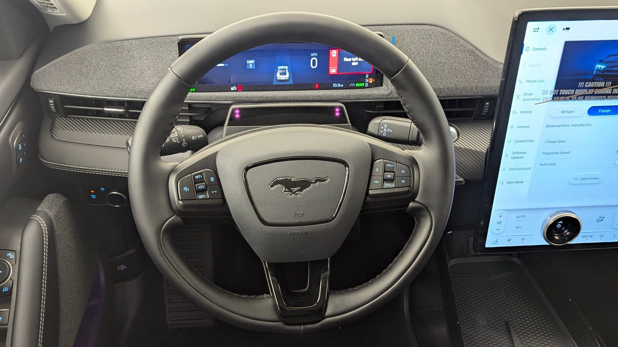 2025 Ford Mustang Mach-E Premium - Photo 15