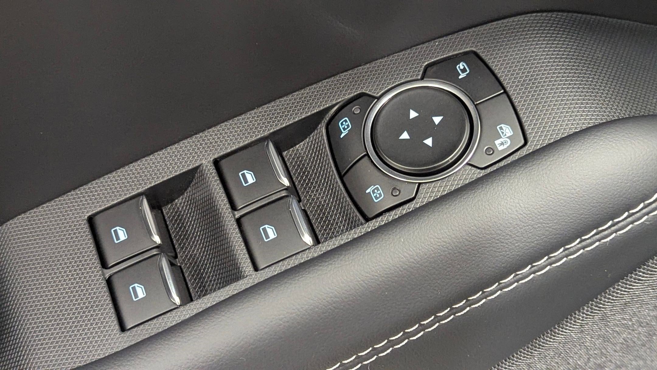 2025 Ford Mustang Mach-E Premium - Photo 13