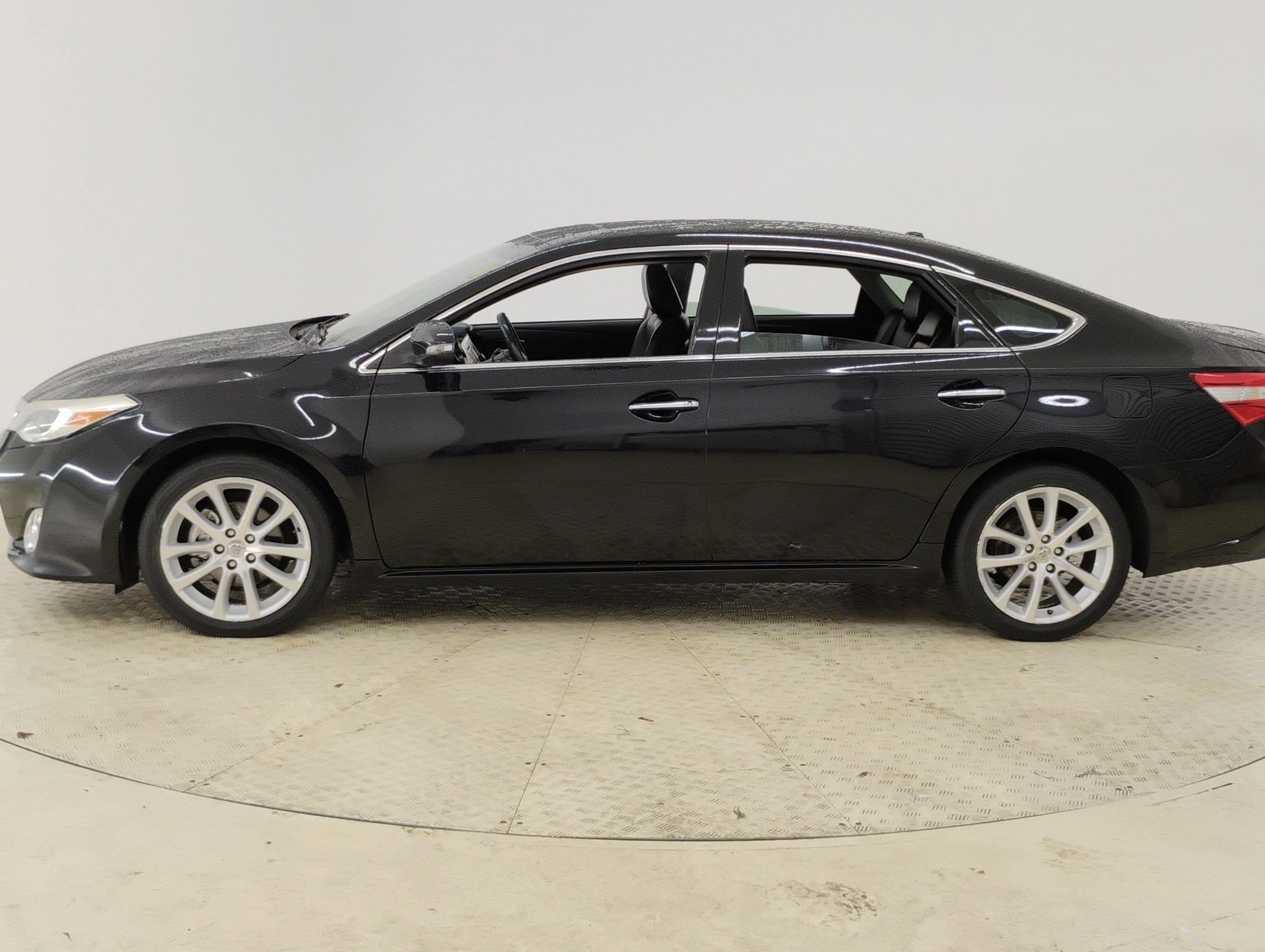 Used 2013 Toyota Avalon XLE Premium with VIN 4T1BK1EBXDU026344 for sale in Fort Mill, SC