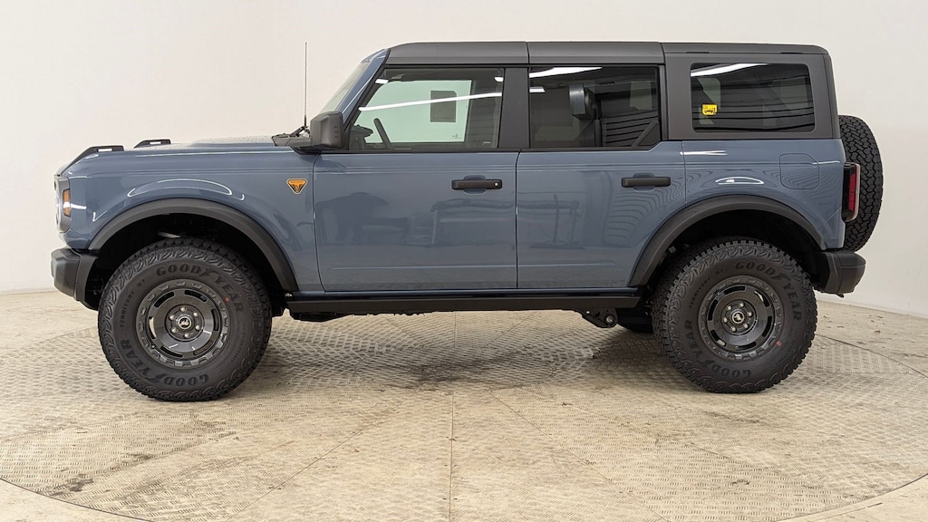 New 2025 Ford Bronco Badlands SUV