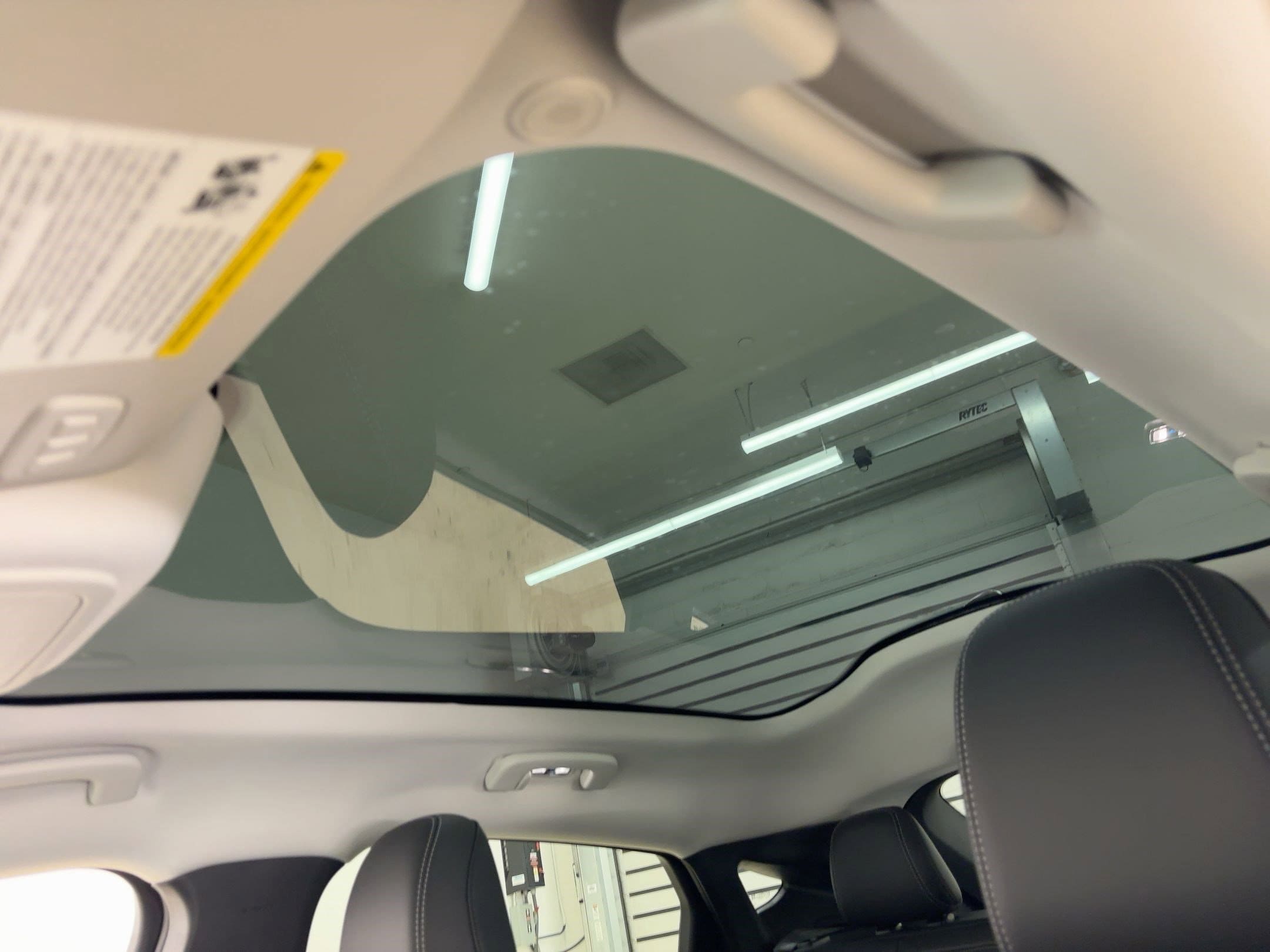 2025 Ford Mustang Mach-E Premium - Photo 13