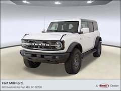2025 Ford Bronco Outer Banks SUV