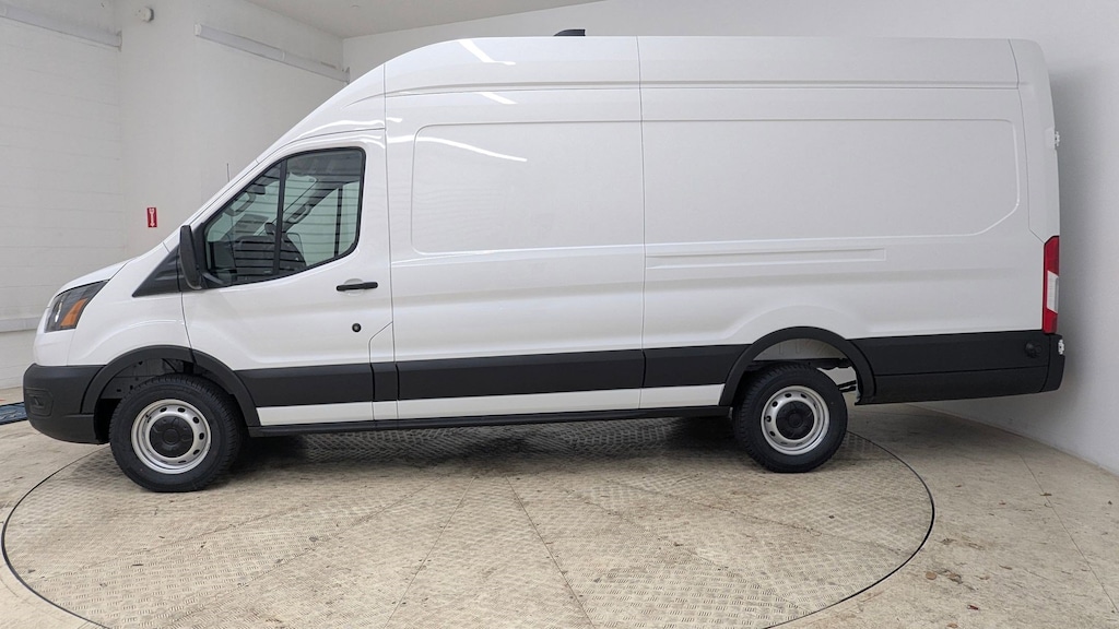 New 2026 Ford Transit-250 Cargo T-250 148 EL Hi Rf 9150 GVWR RWD Van Cargo Extended