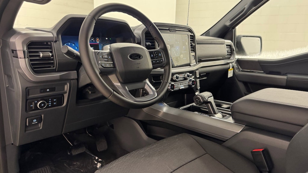 New 2025 Ford F-150 XLT Truck SuperCrew Cab
