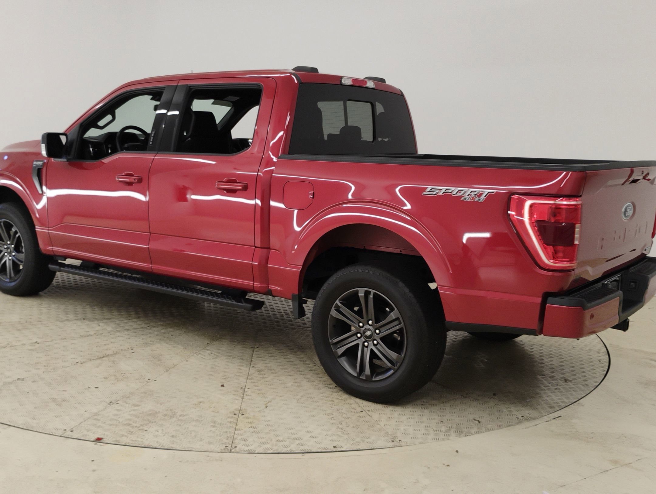 2022 Ford F-150 XLT photo 3