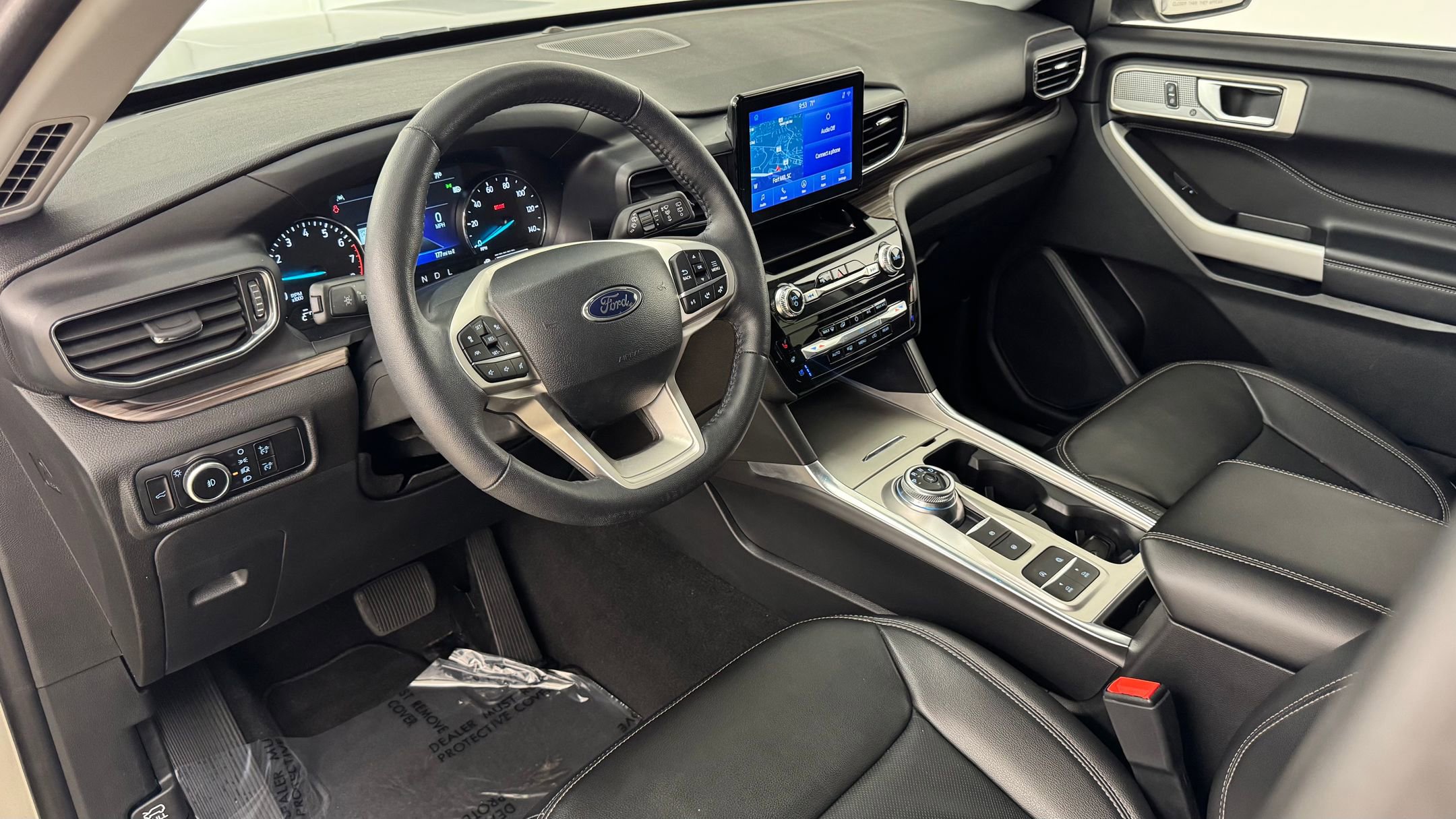 2024 Ford Explorer Limited photo 4
