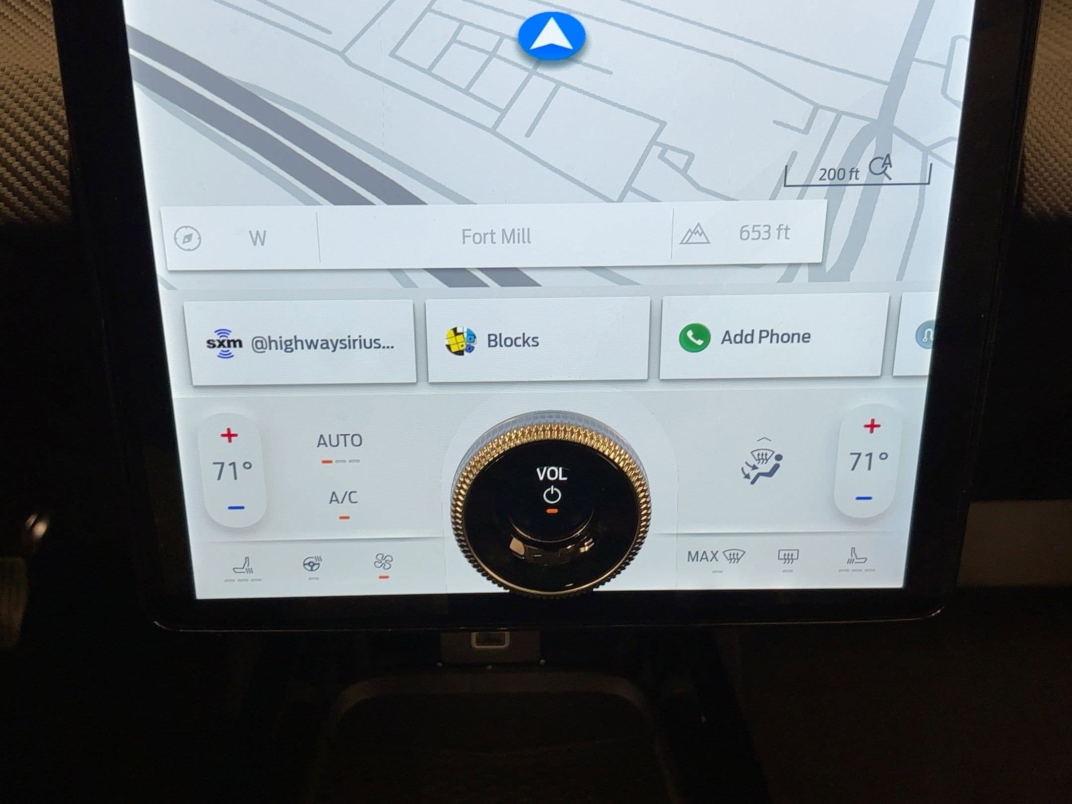 2025 Ford Mustang Mach-E Premium - Photo 26