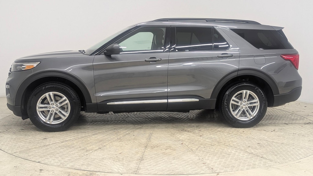 Certified 2022 Ford Explorer XLT SUV