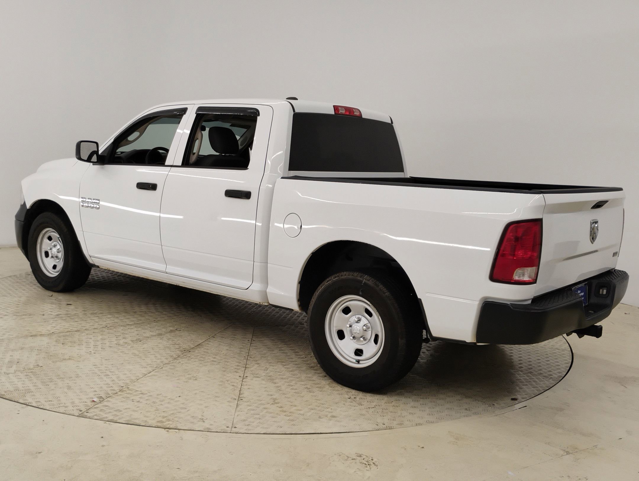 2018 Ram 1500 Tradesman photo 3