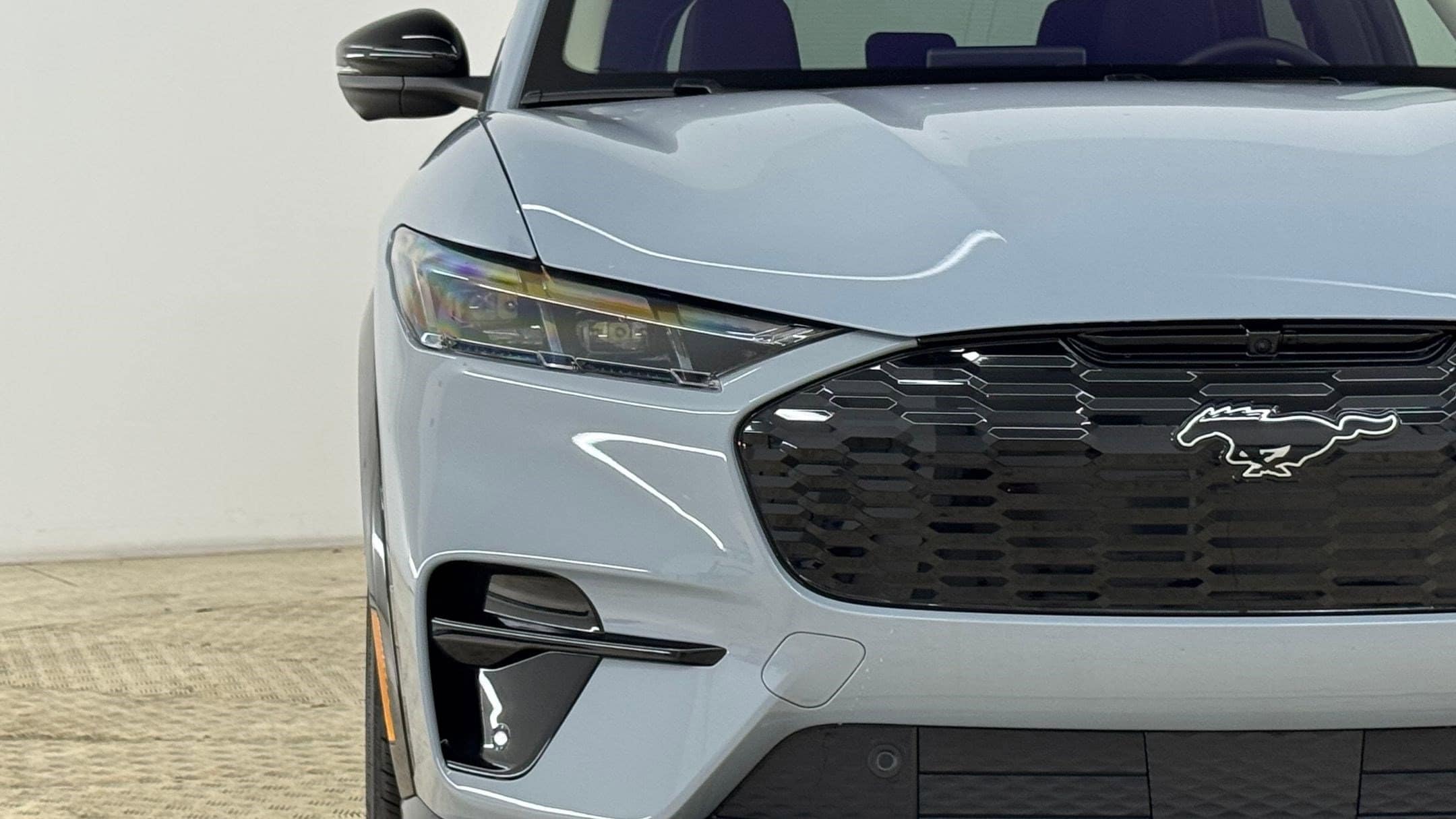 2025 Ford Mustang Mach-E Premium - Photo 11