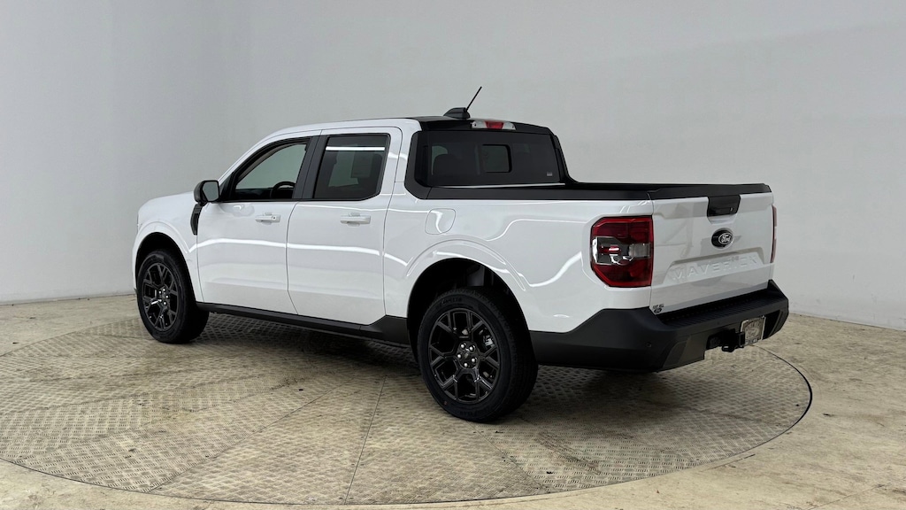 New 2025 Ford Maverick LARIAT Truck SuperCrew