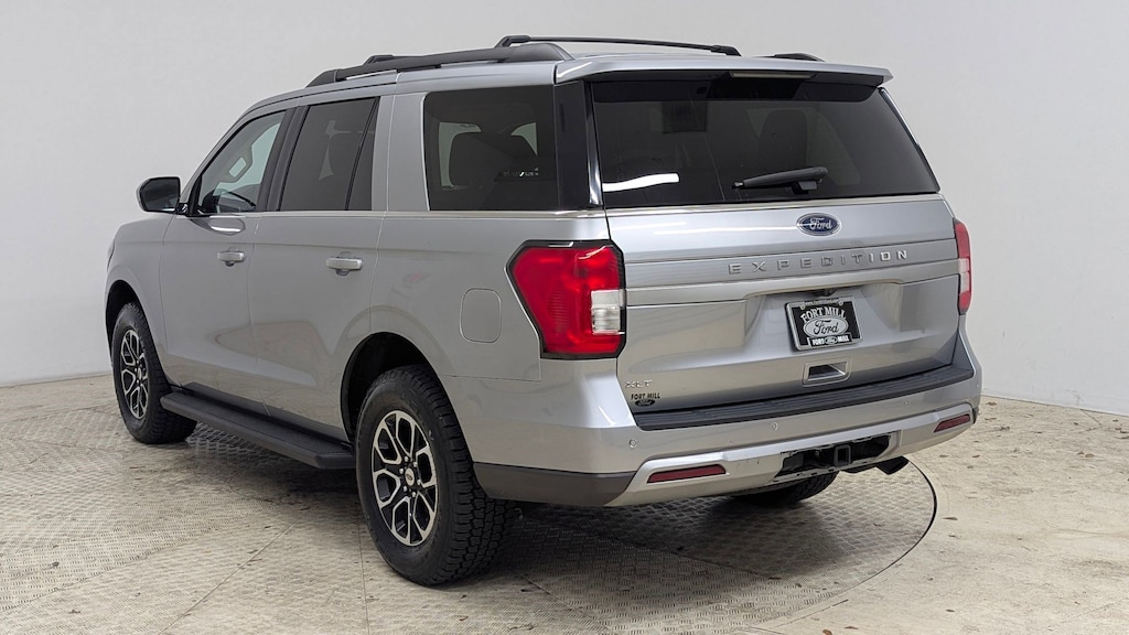 Used 2024 Ford Expedition XLT SUV