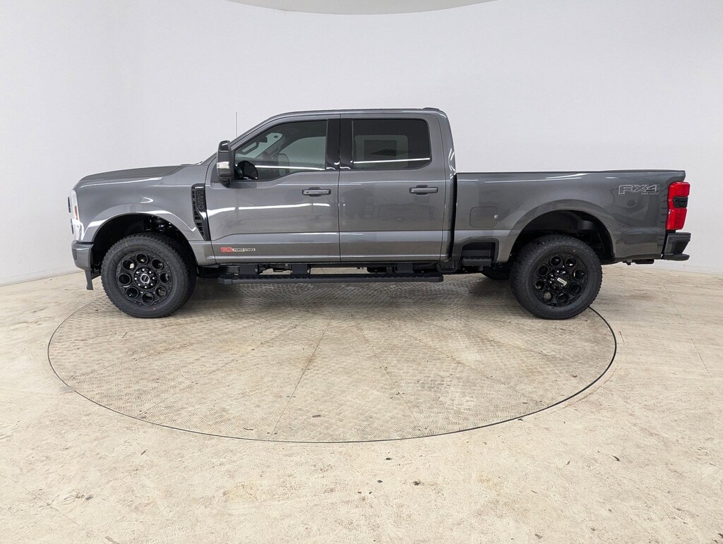 New 2026 Ford F-250 LARIAT Truck Crew Cab