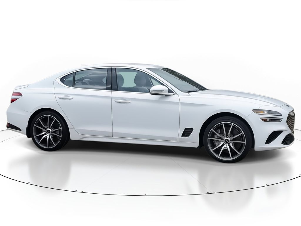 2025 Genesis G70 2.5T photo 2