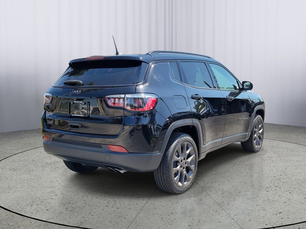 2021 Jeep Compass Anniversary Edition photo 4