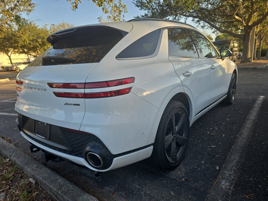 2025 Genesis GV70 3.5T Sport photo 2