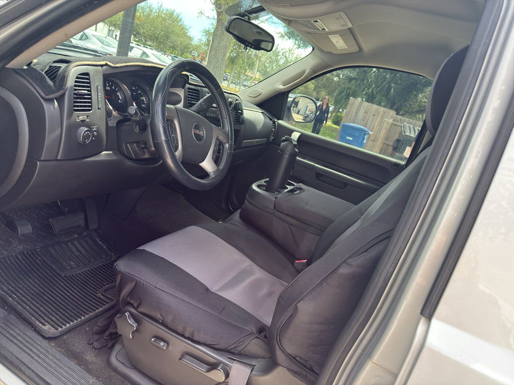 2011 Gmc Sierra 1500 SLE photo 2
