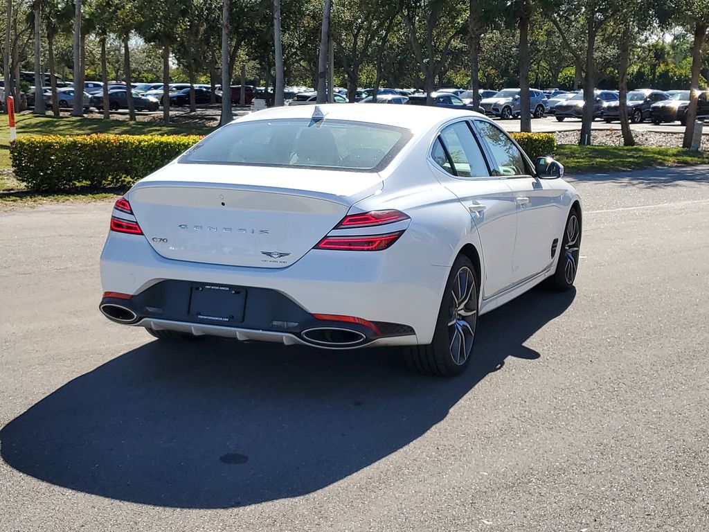2025 Genesis G70 2.5T photo 4