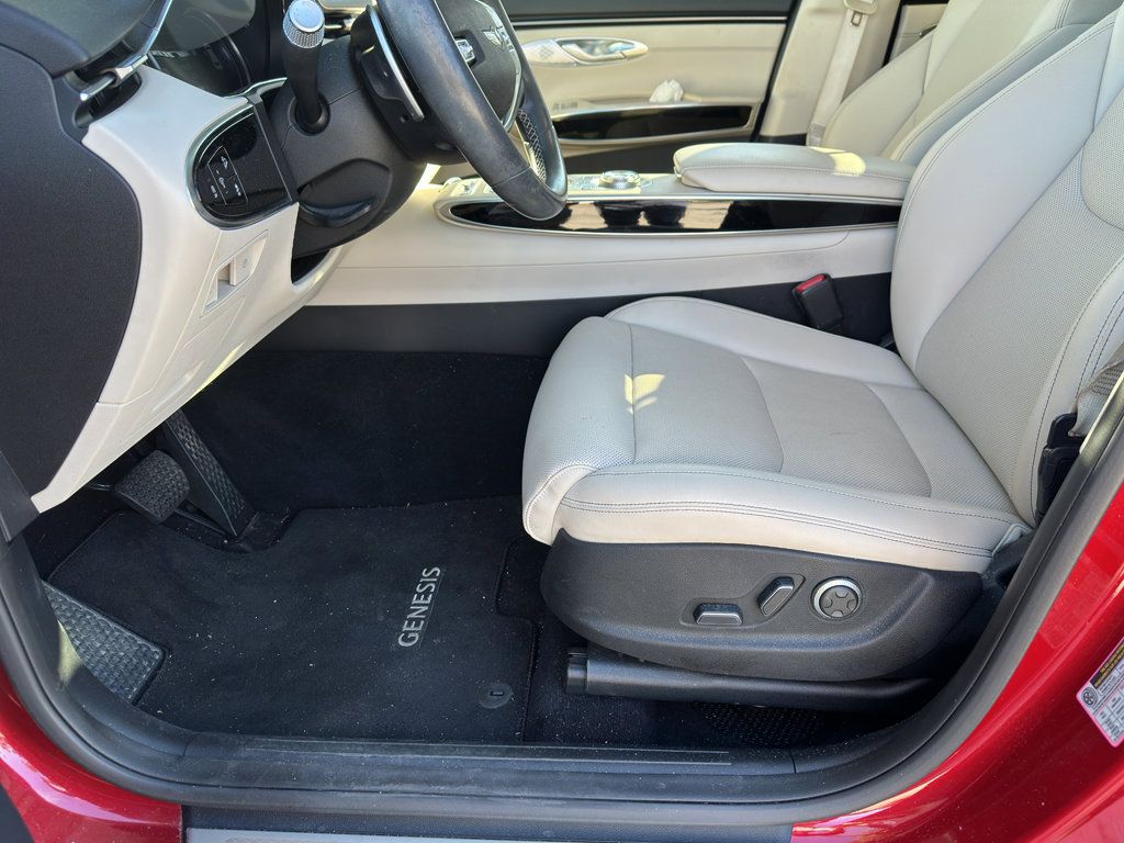 2024 Genesis GV70 2.5T Sport photo 4