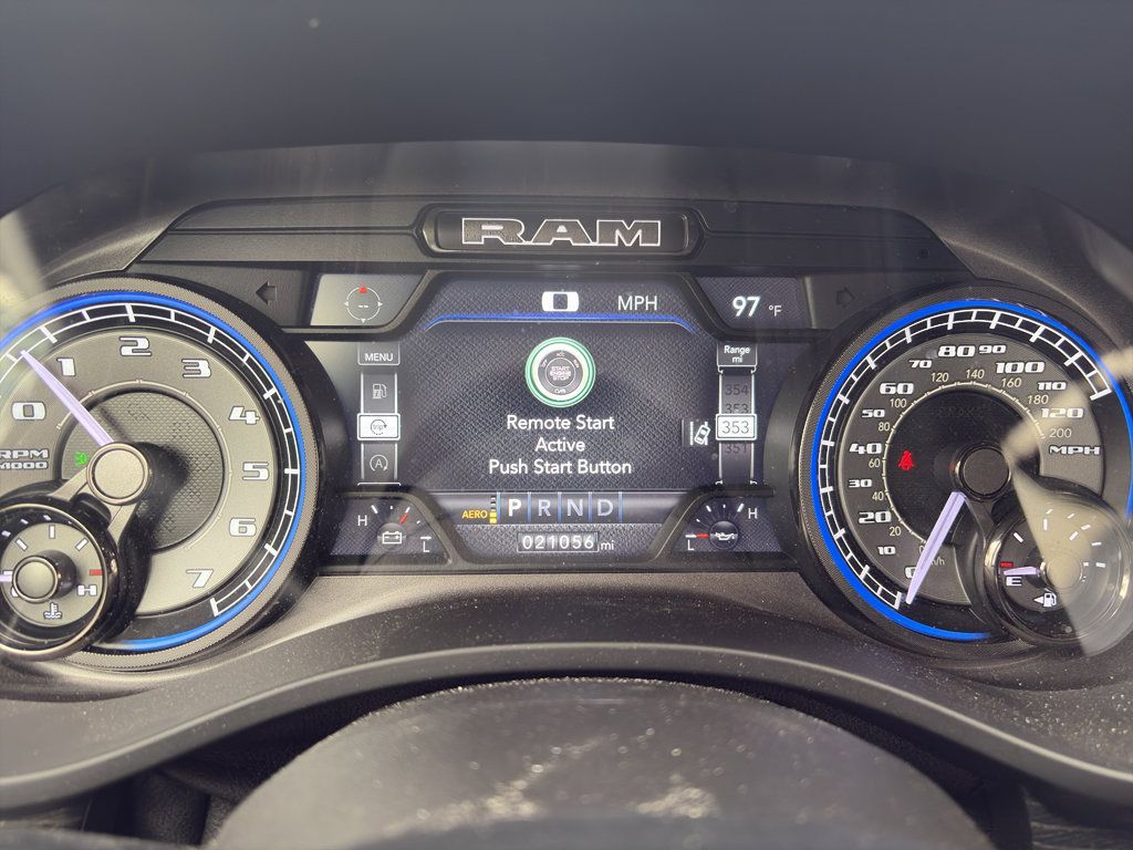 2022 Ram 1500 Limited photo 2
