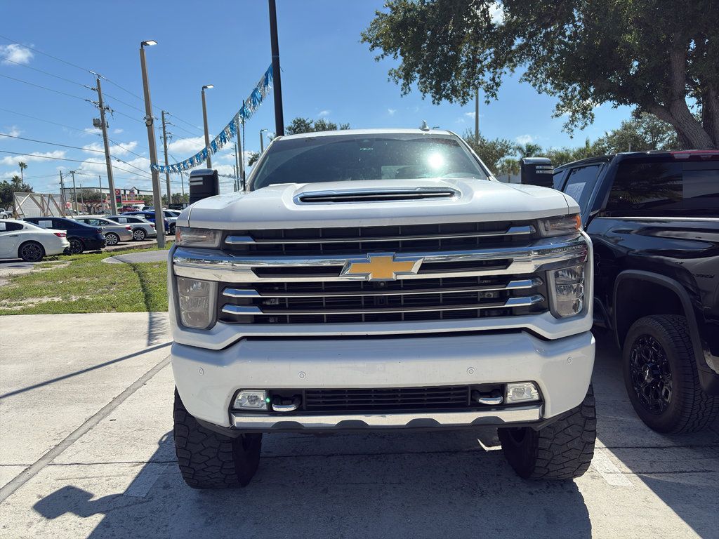 2021 Chevrolet Silverado High Country photo 4