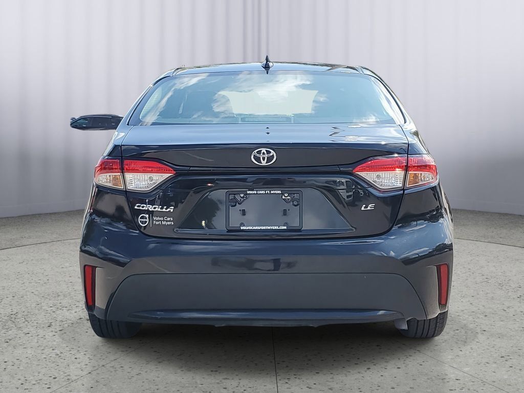 2022 Toyota Corolla LE photo 4