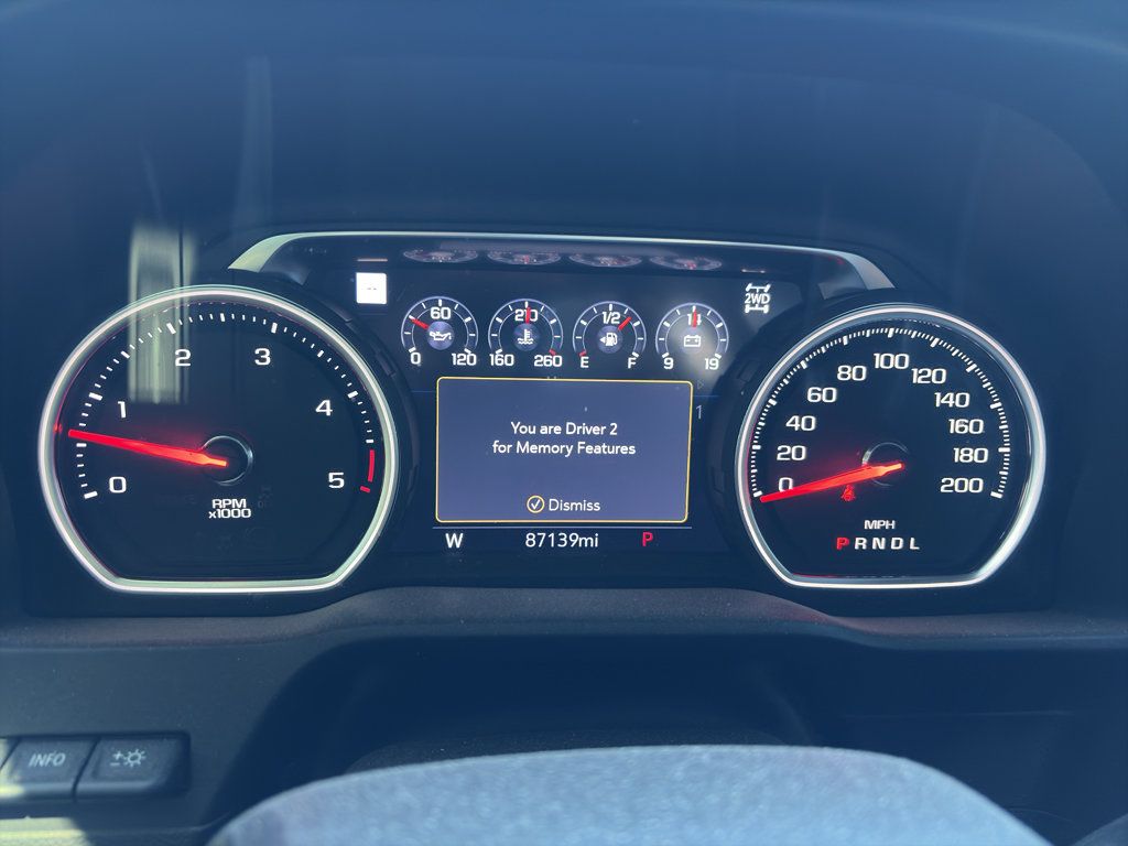 2021 Chevrolet Silverado High Country photo 2