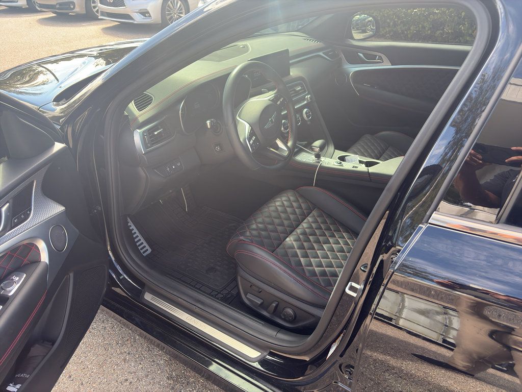 2023 Genesis G70 3.3T photo 3