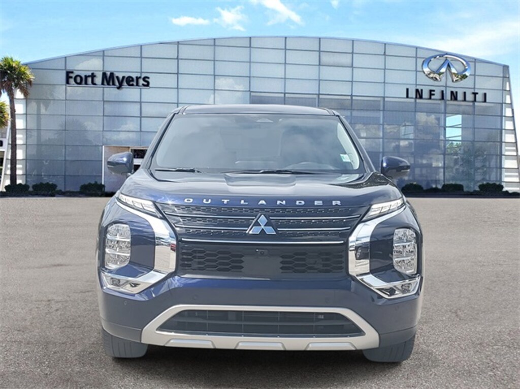 Used 2024 Mitsubishi Outlander SE SUV