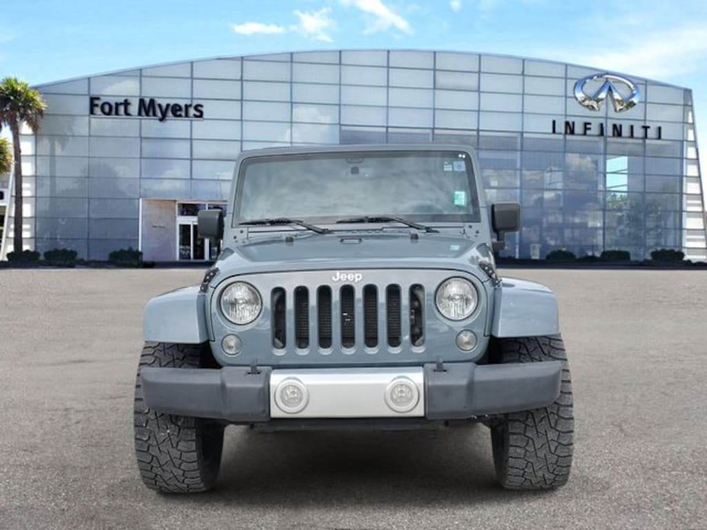 Used 2015 Jeep Wrangler Unlimited Sahara SUV