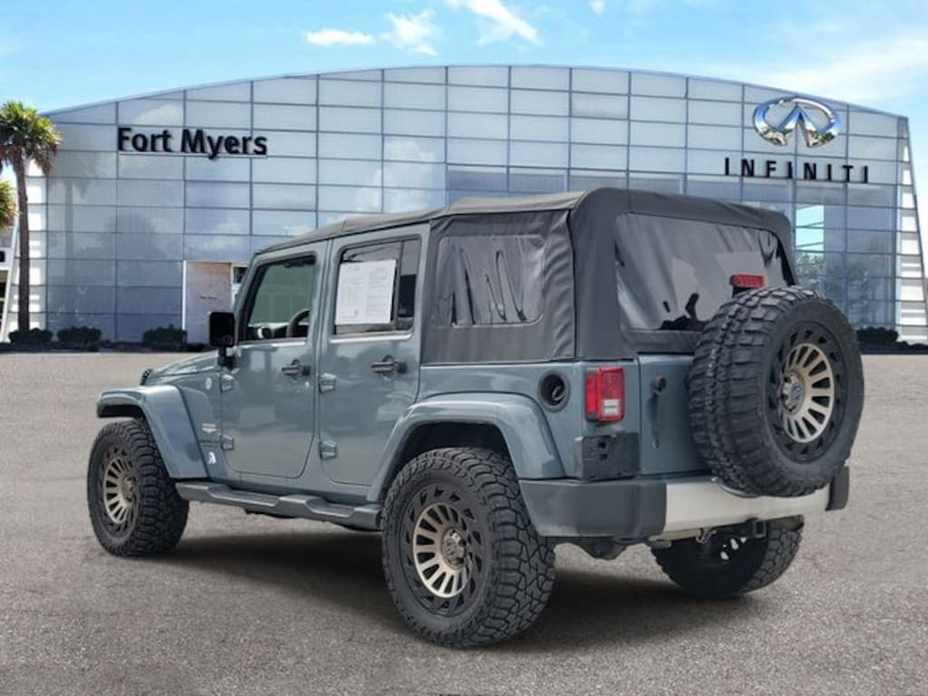 Used 2015 Jeep Wrangler Unlimited Sahara SUV