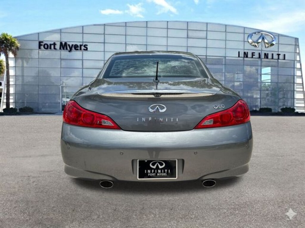 Used 2015 INFINITI Q60 Convertable Convertible