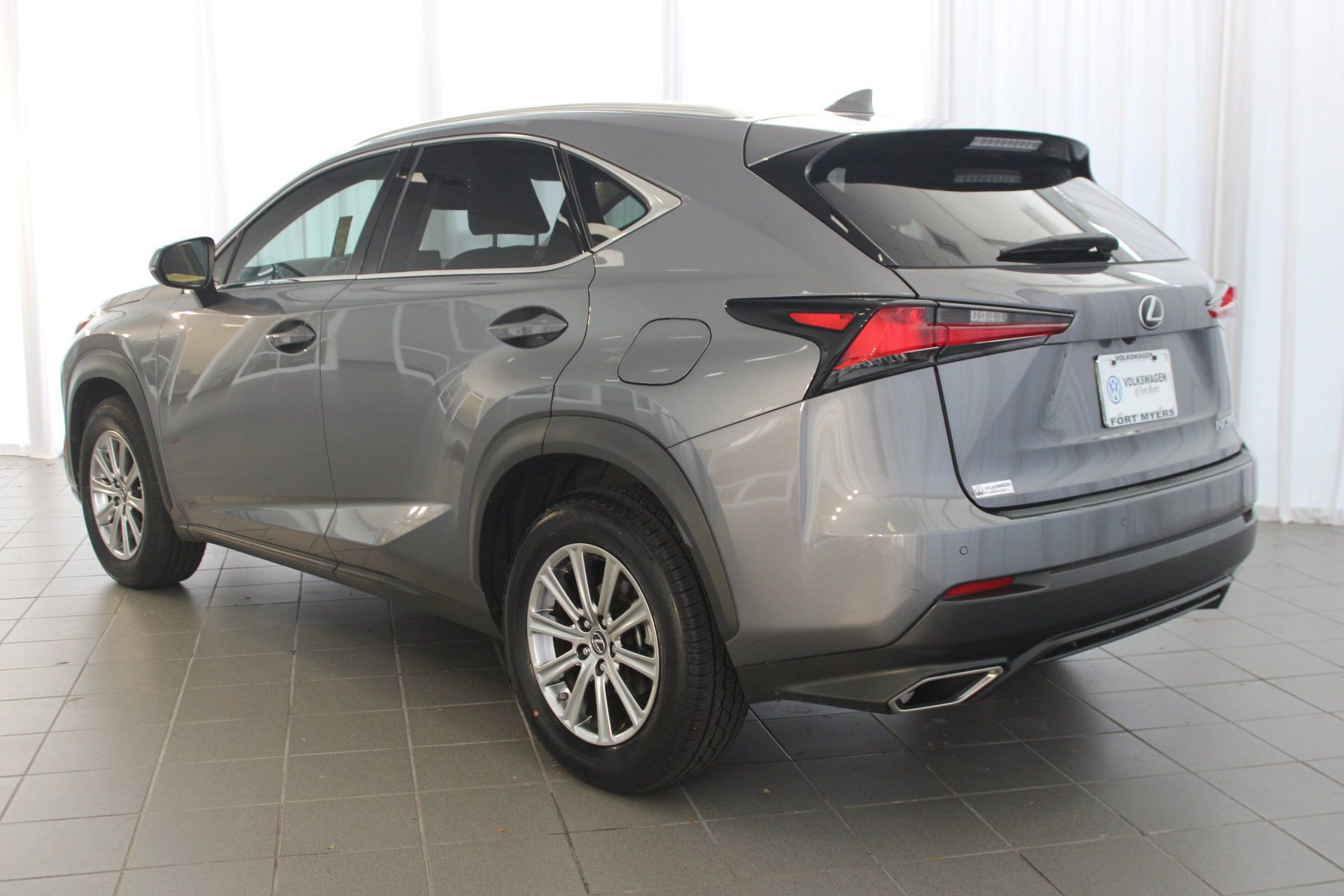 2020 Lexus NX 300 photo 3