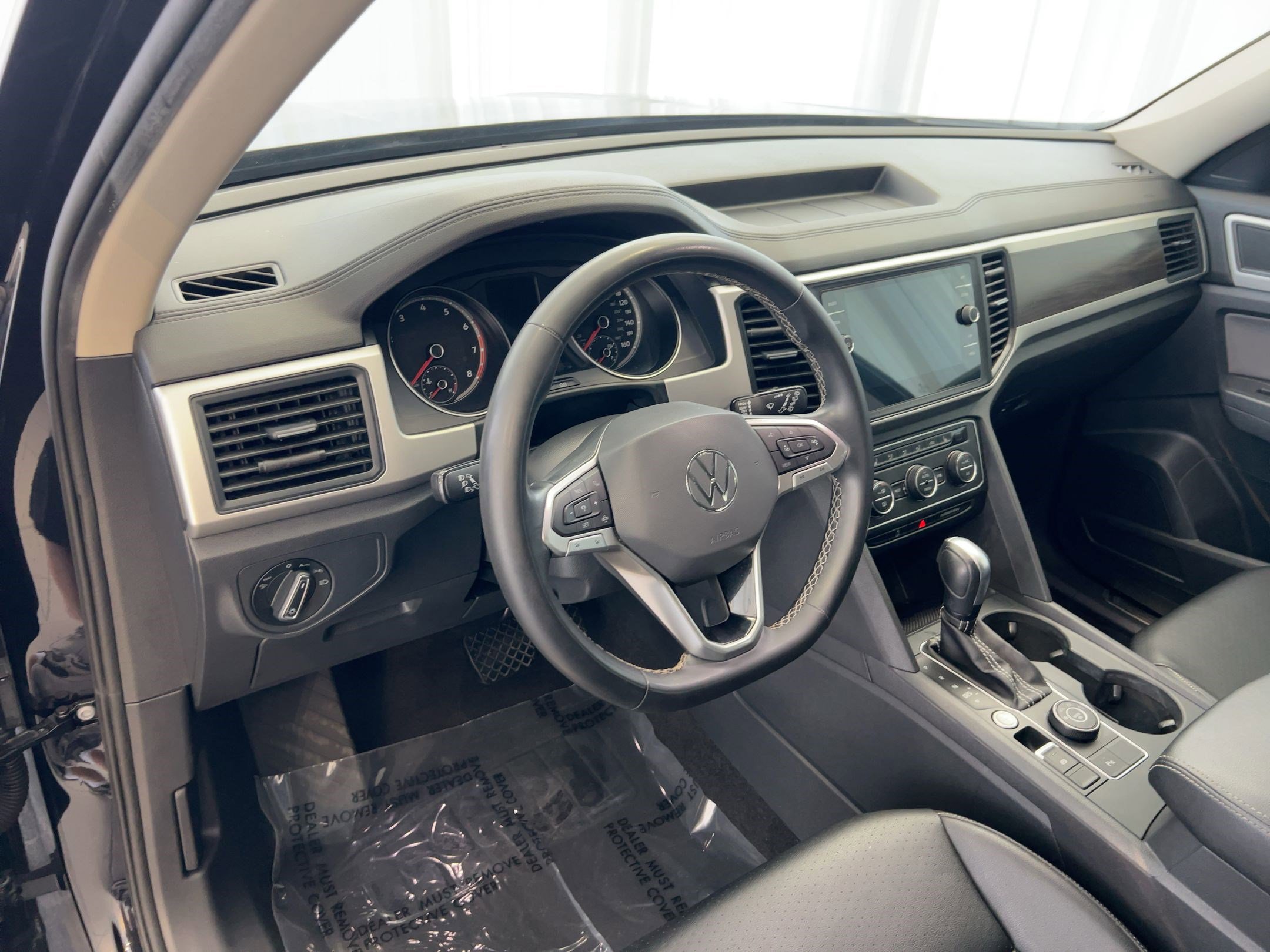 2021 Volkswagen Atlas V6 SE Technology photo 3