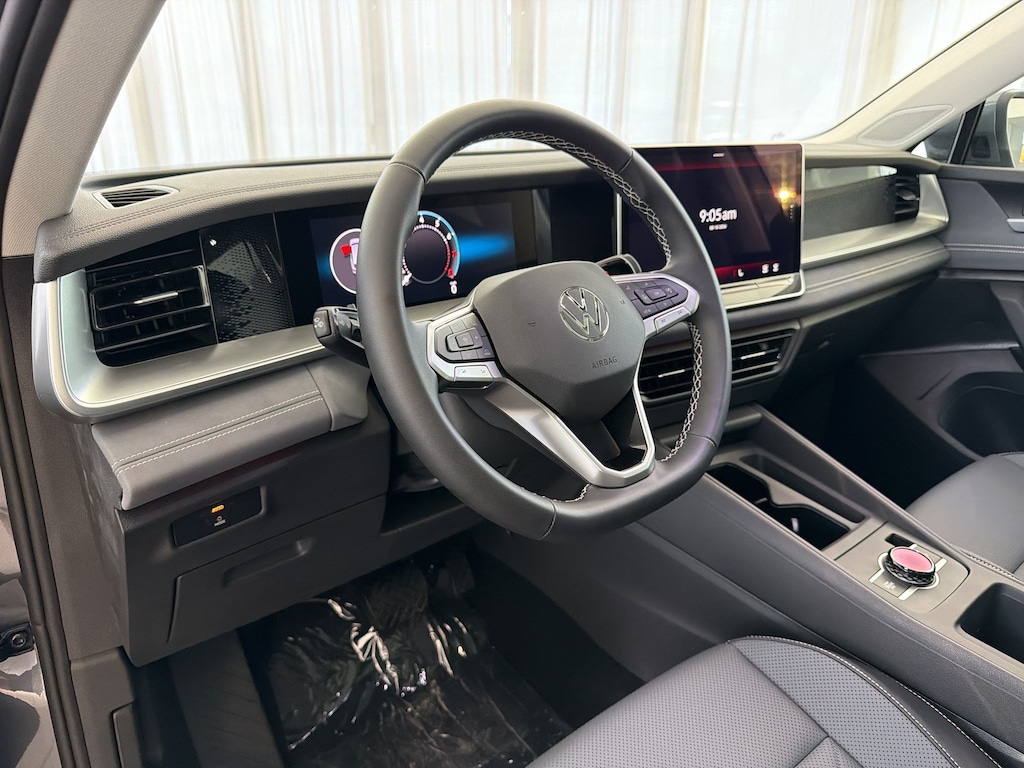 New 2026 Volkswagen Tiguan SE SUV